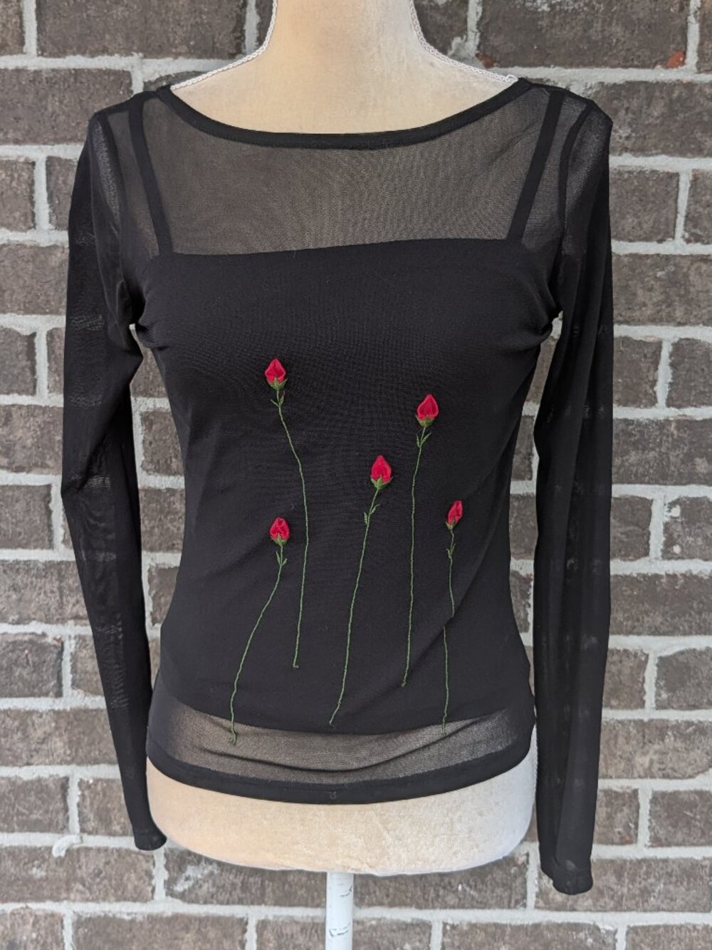 Vintage Currants Roses Top